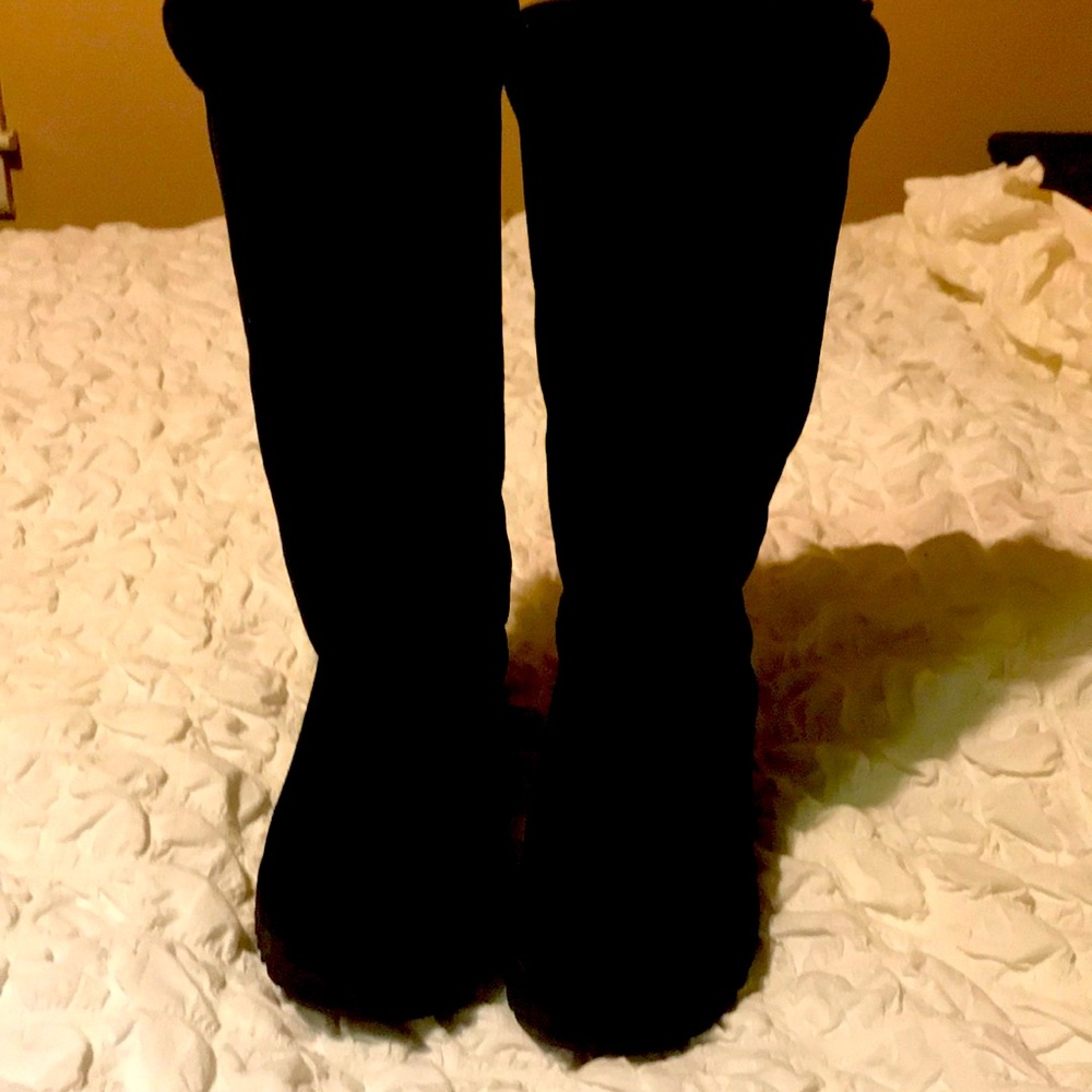 Black UGG boots size 8 inn USA uk6.5